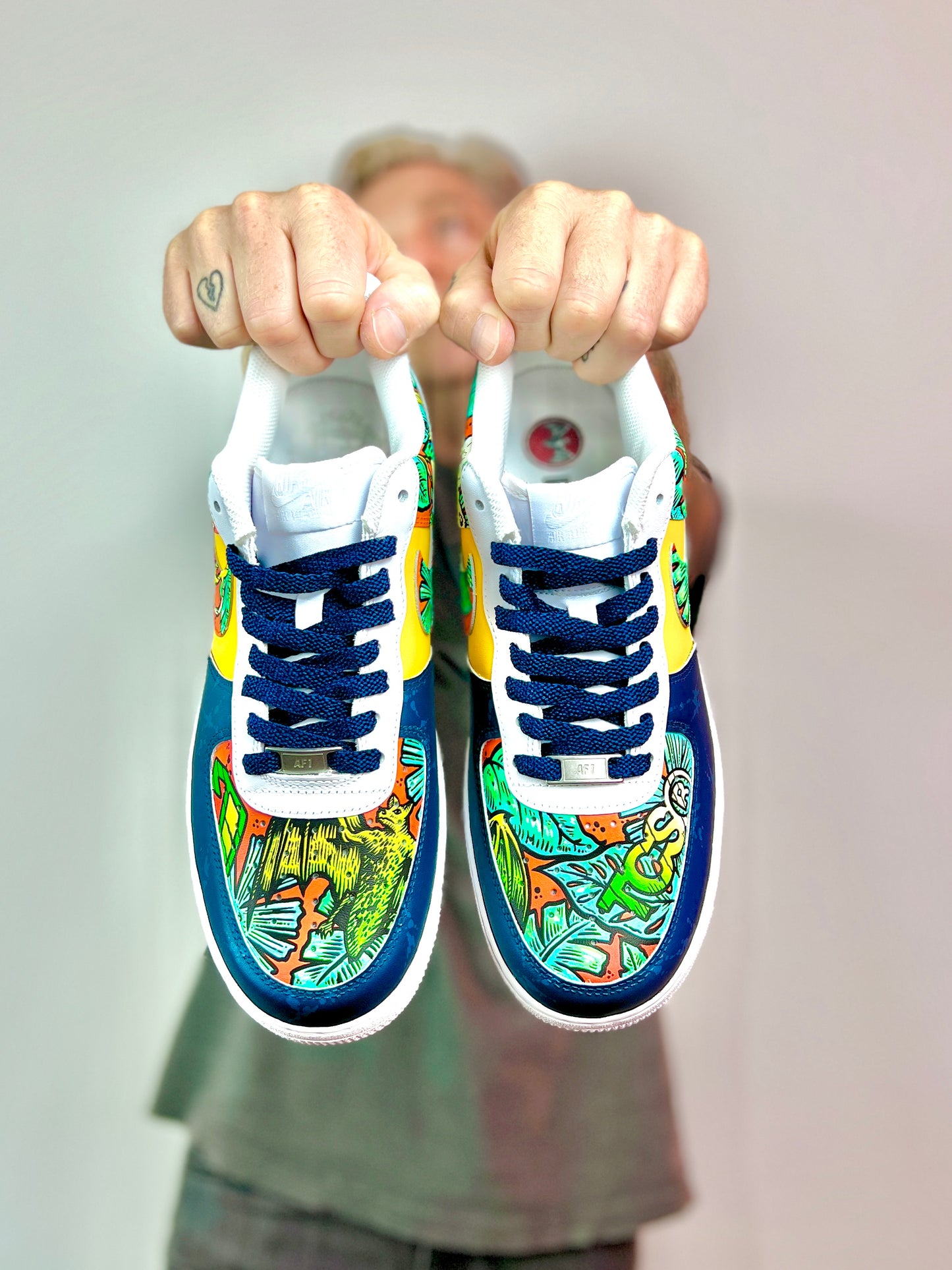 Bacardi X Ilesoniq X Chad Cantcolor - Festival collab Nike AF1 Sneakers