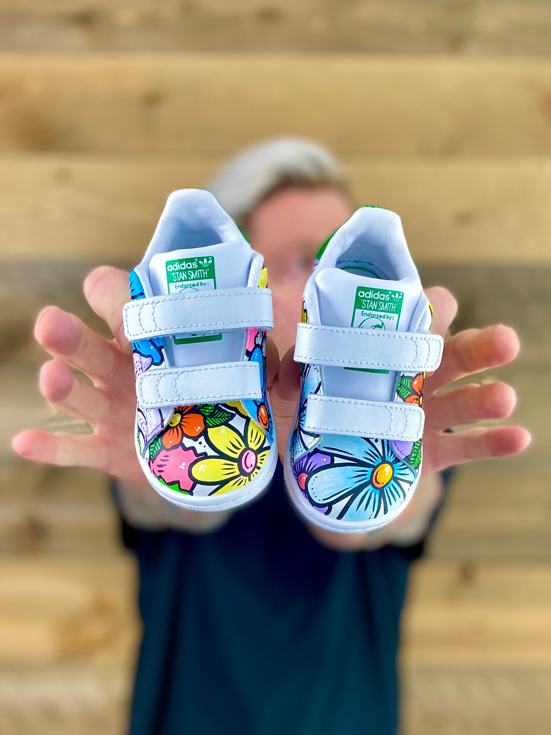 Cambiable Experimentar tarifa Wildflowers - Adidas Stan Smith Kids shoes – chadcantcolor